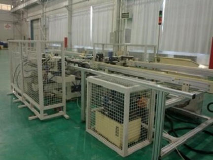 ZKAU-1全自動(dòng)太陽(yáng)能電池板組框機(jī)